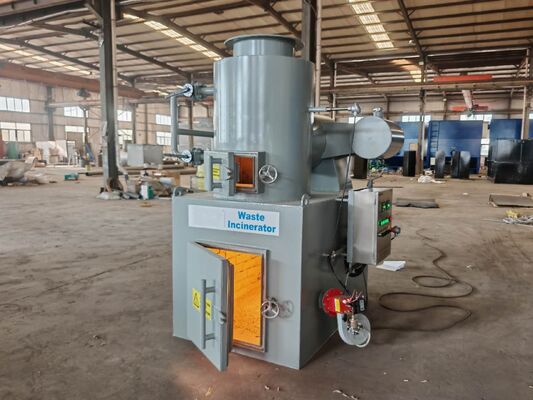 주문 380V/220V 전압 및 850-1300°C 연소 온도를 갖춘 의료 폐기물 소각기 (유해 폐기물 처리용) 온라인 제조
